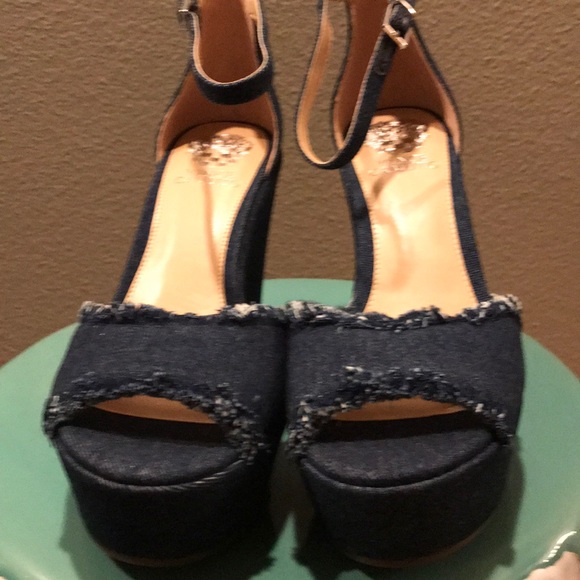 NIB! Vince Camuto Tatchen Denim Platform Sandals - Picture 2 of 6